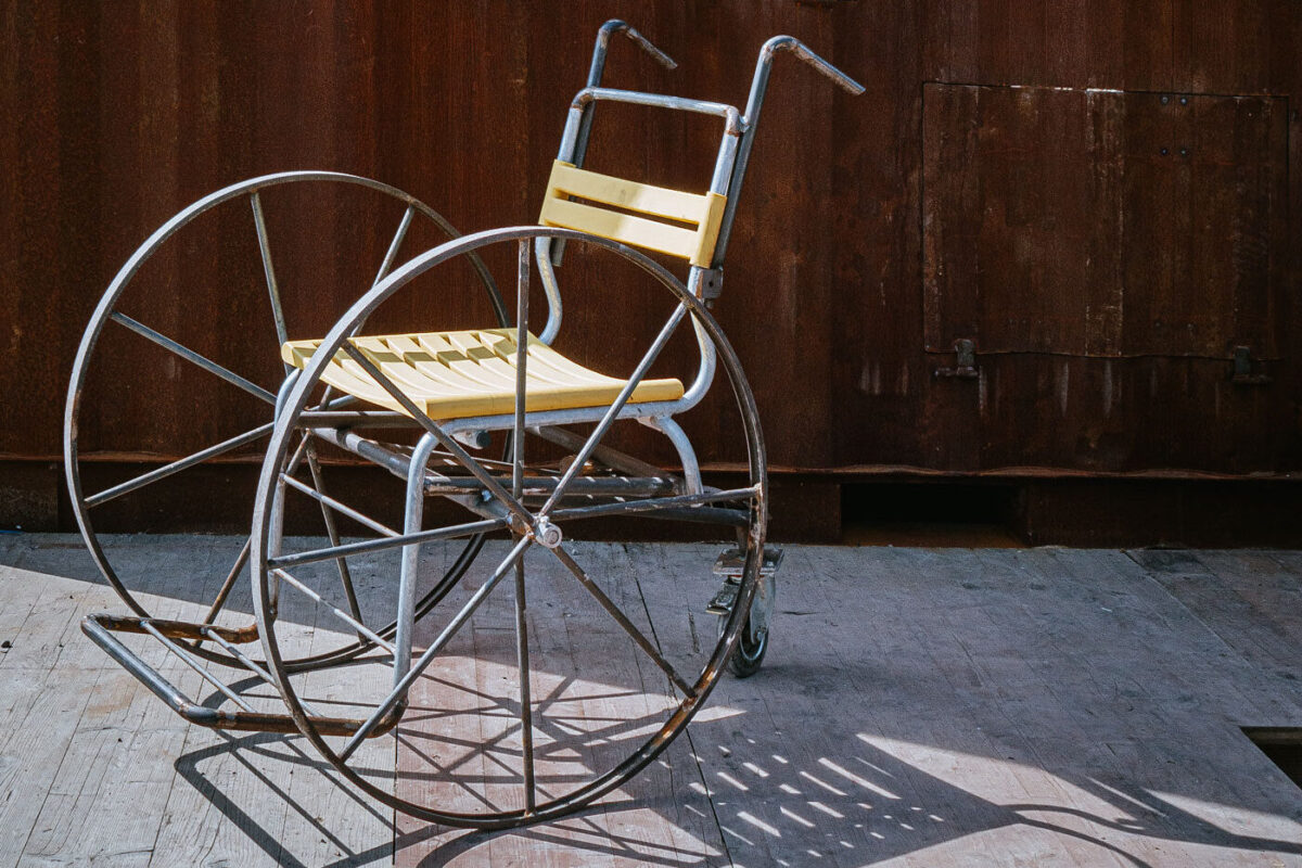 Weltpremiere: Moobel-Stuhl rollt durchs «Silo 8»